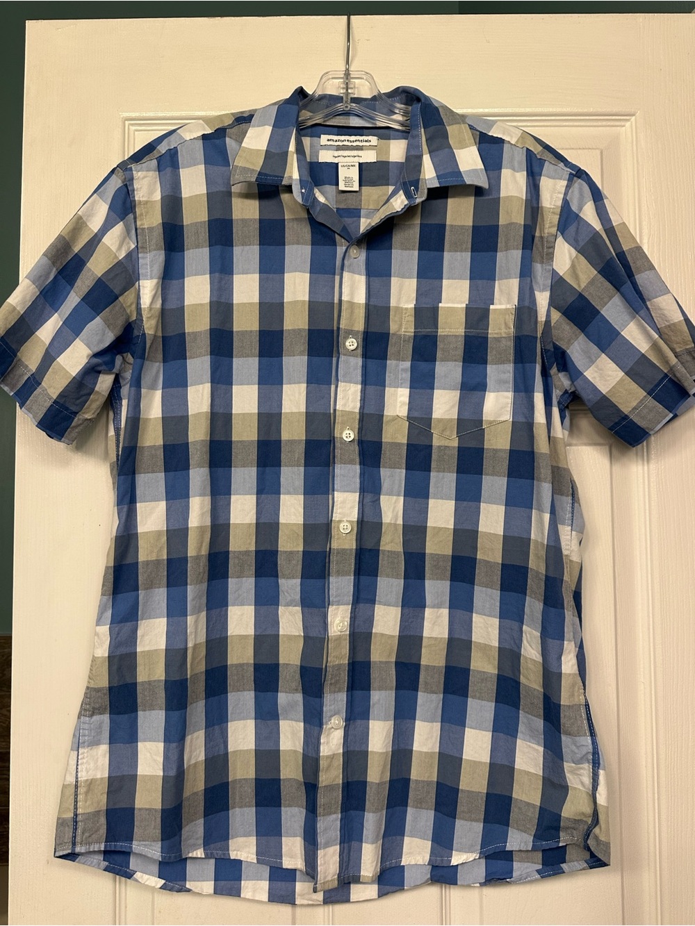 Amazon Essentials Men's Button-Down Plaid Shirt Blue, White & Gray size medium
